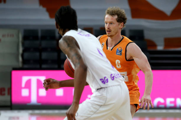 向我们展示 向我们展示