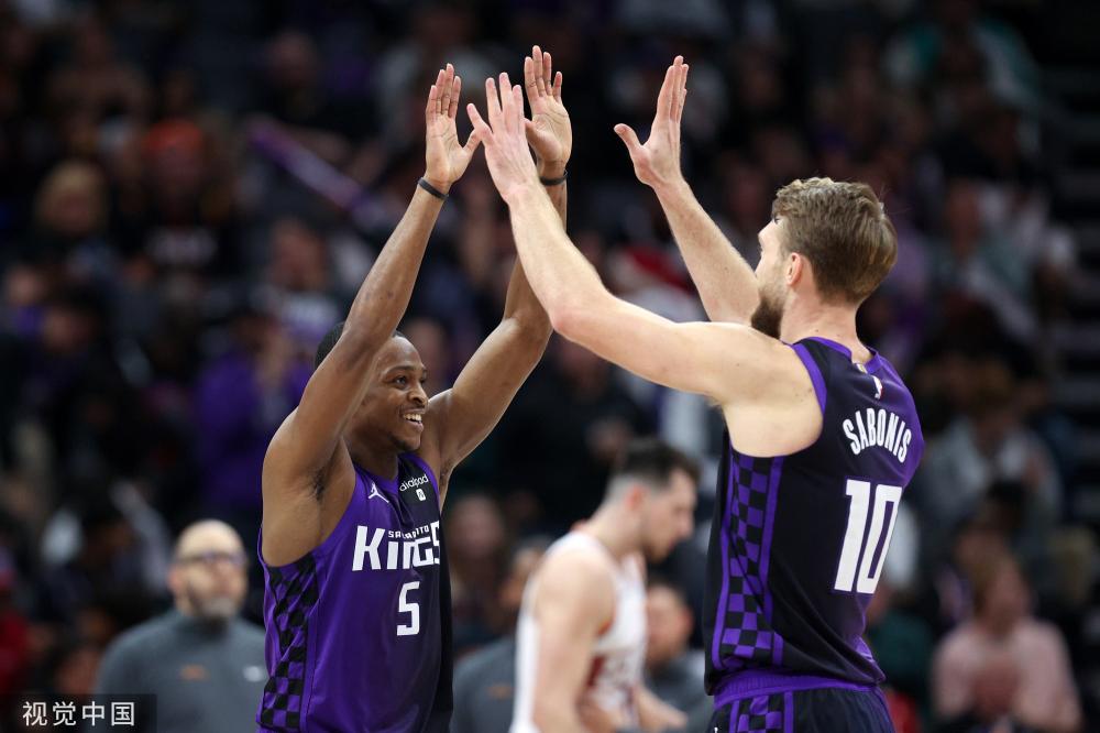 注的目光中 注的目光中