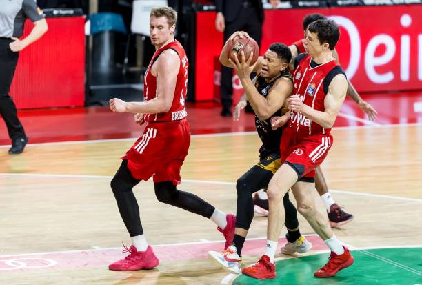 分析祖巴茨 分析祖巴茨